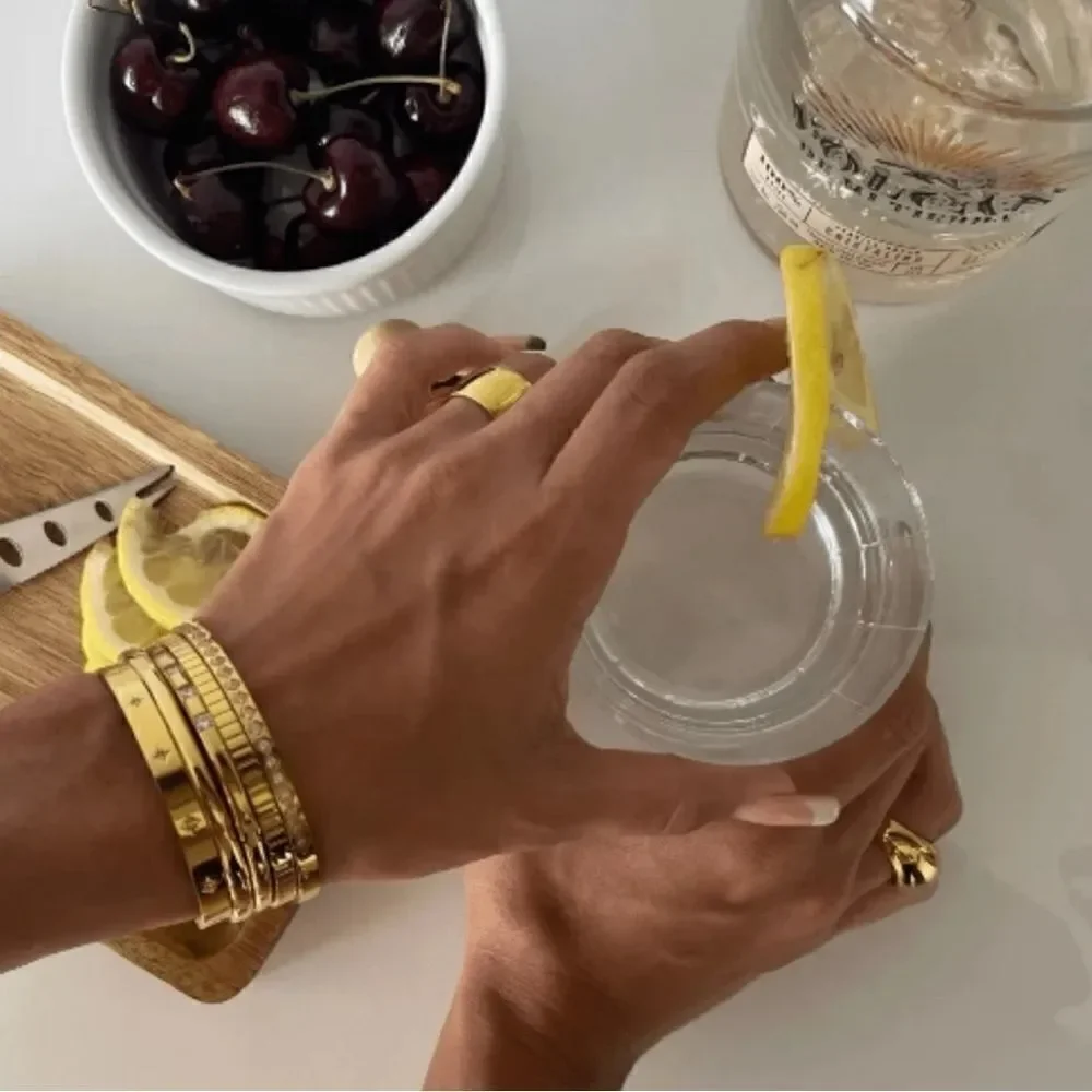 Luxury diamond bracelet M735